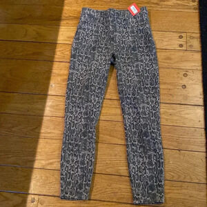 Spanx womens NWT ankle jean-ish leggings - medium - snake skin
